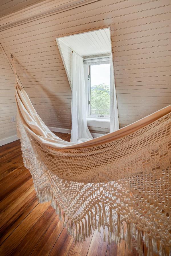 Fairytale Loft Suite 1 Bed, 1 Bath Luxury Apartment In Downtown Belmont Charlottesville Exterior photo